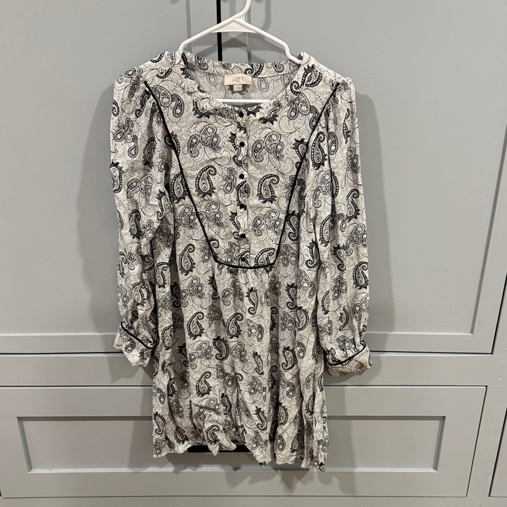 LOFT Black and White Paisley Long Sleeve Dress